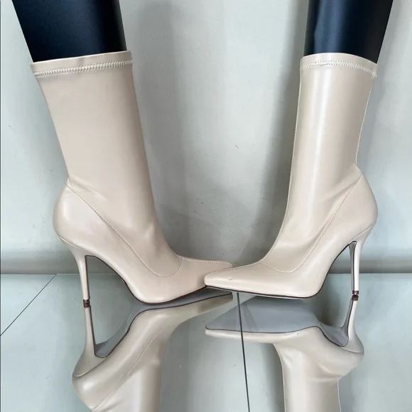 Azalea Wang Nude Ankle Heel Bootie - Picture 6 of 7